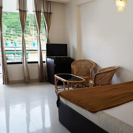 Hotel Royal Nest Vandiperiyar Экстерьер фото